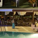 Hotel Riviera &