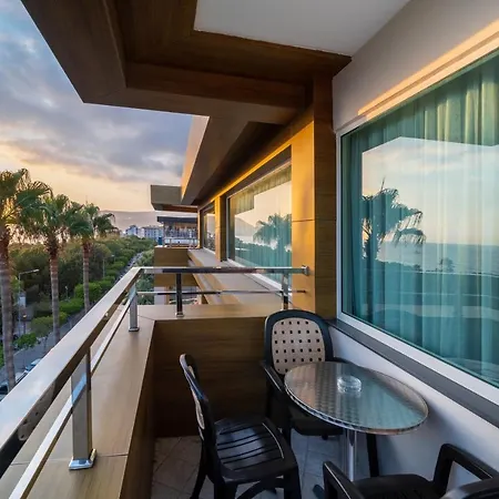 Riviera Hotel&spa 4*