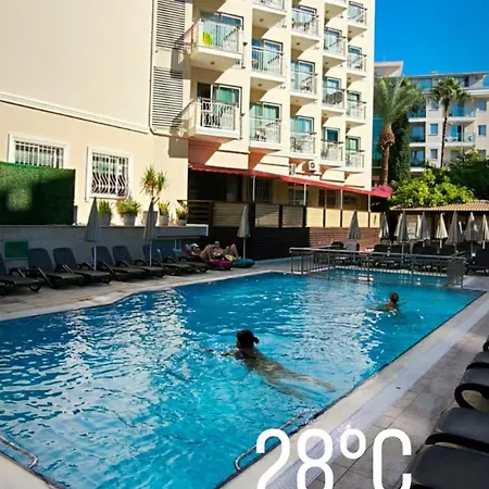 Szálloda Riviera & 4*