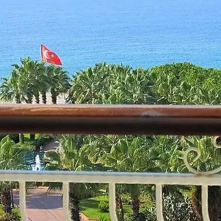 Riviera & 호텔