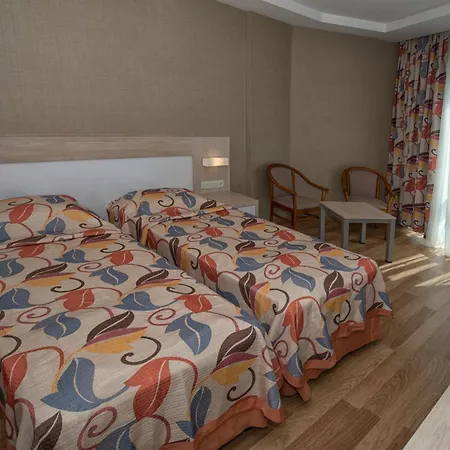 Riviera & Szálloda 4*